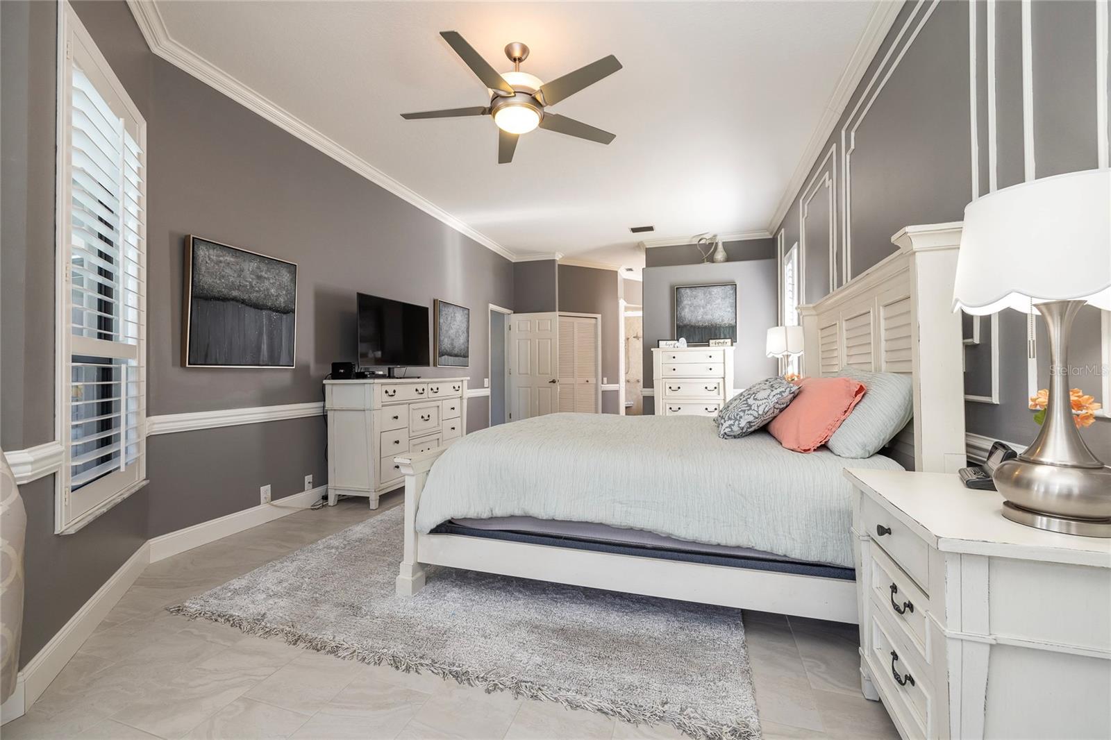 Listing photo id 23 for 1566 Huntleigh Court