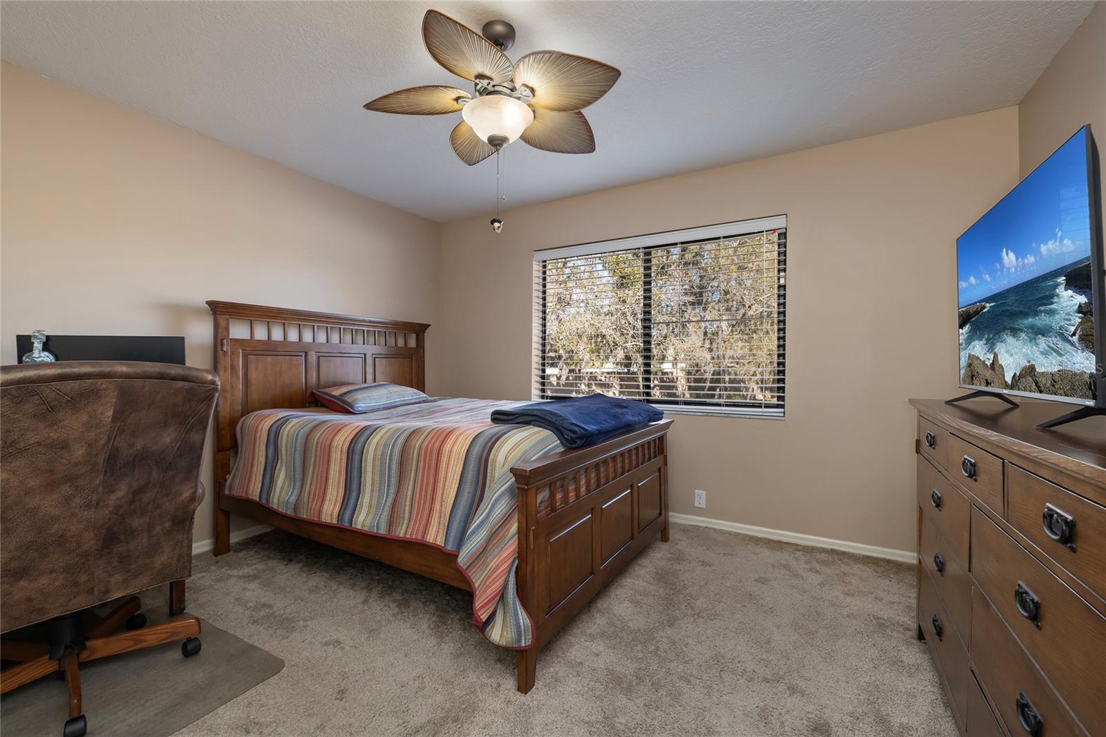 Listing photo id 29 for 1566 Huntleigh Court