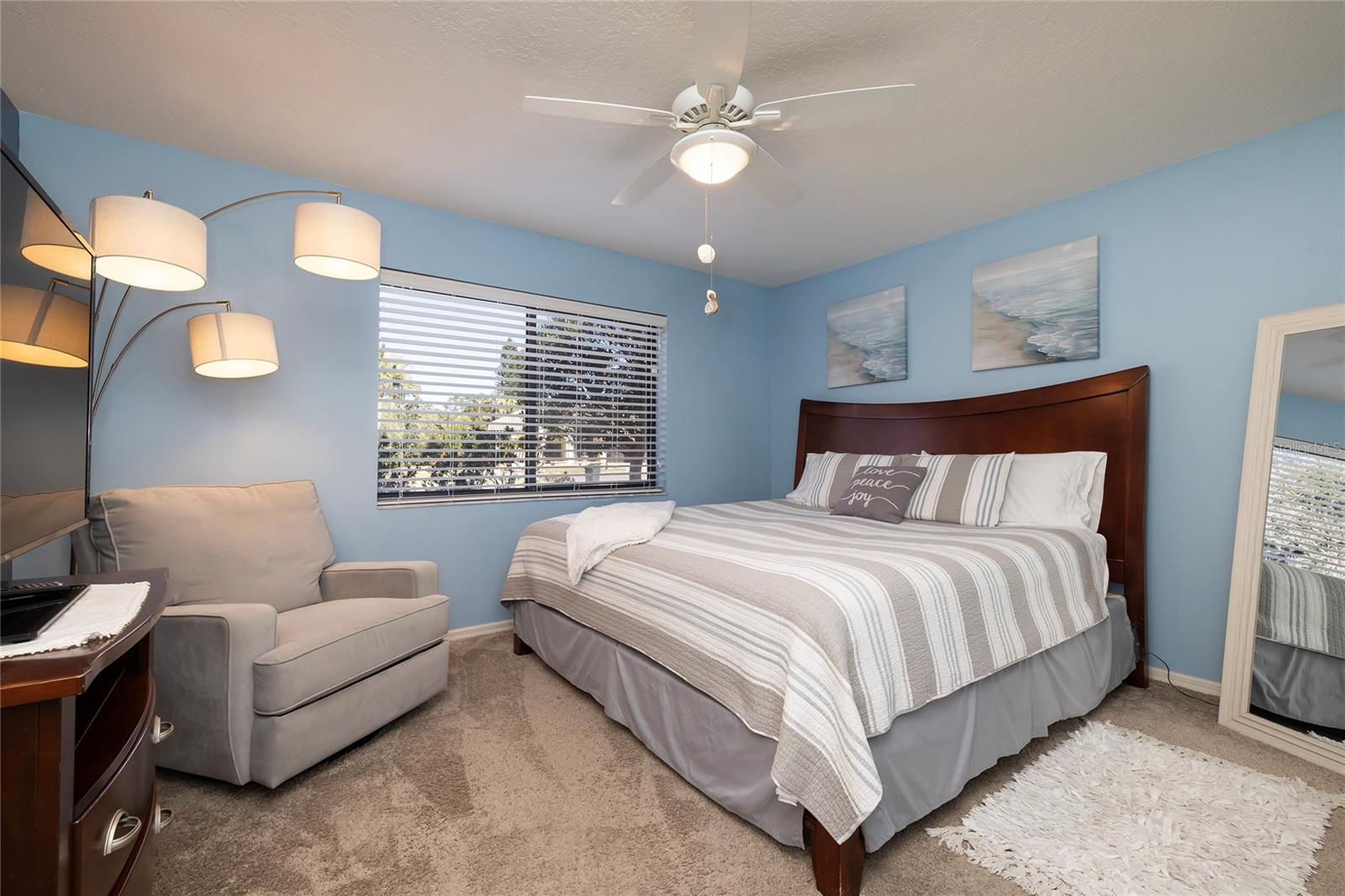 Listing photo id 30 for 1566 Huntleigh Court