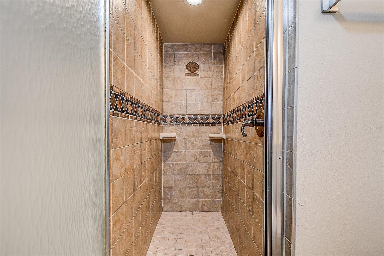 Image 15 of 33 For 6431 68th Avenue N