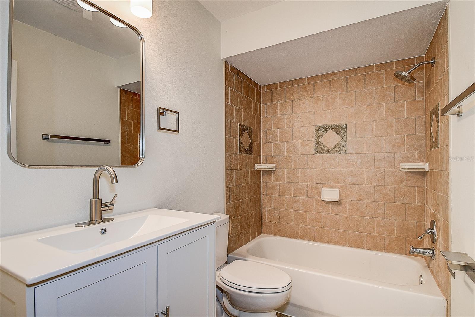 Image 18 of 33 For 6431 68th Avenue N