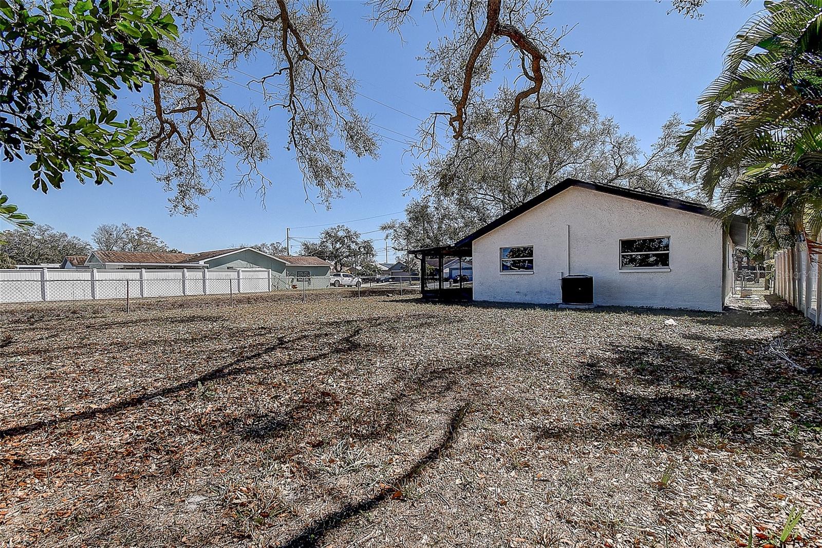 Image 23 of 33 For 6431 68th Avenue N