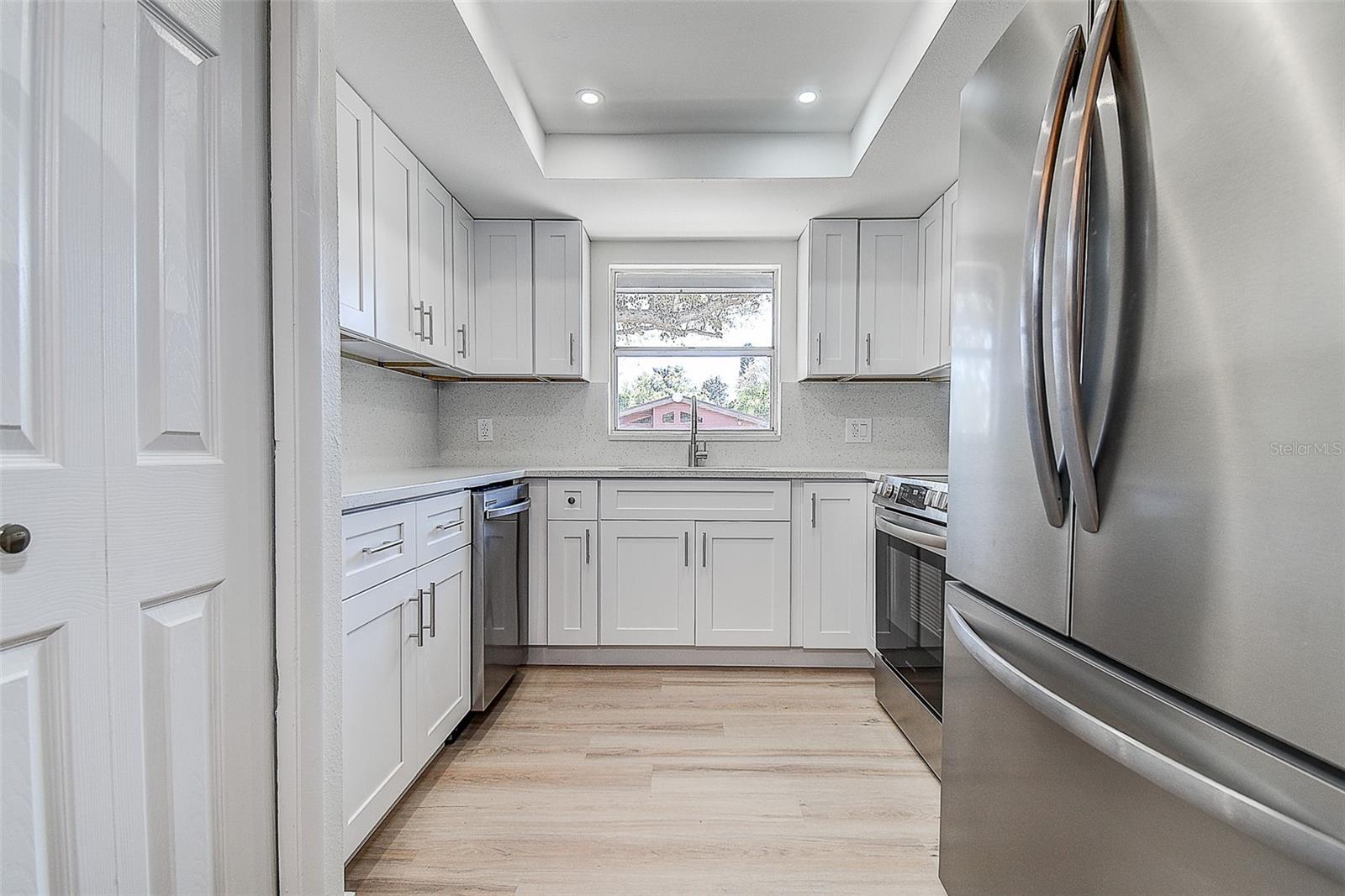 Image 5 of 33 For 6431 68th Avenue N