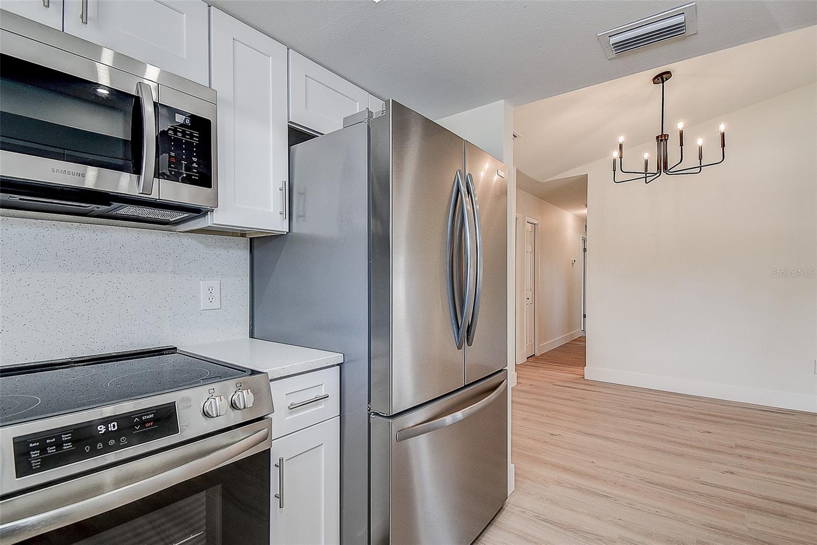 Image 8 of 33 For 6431 68th Avenue N