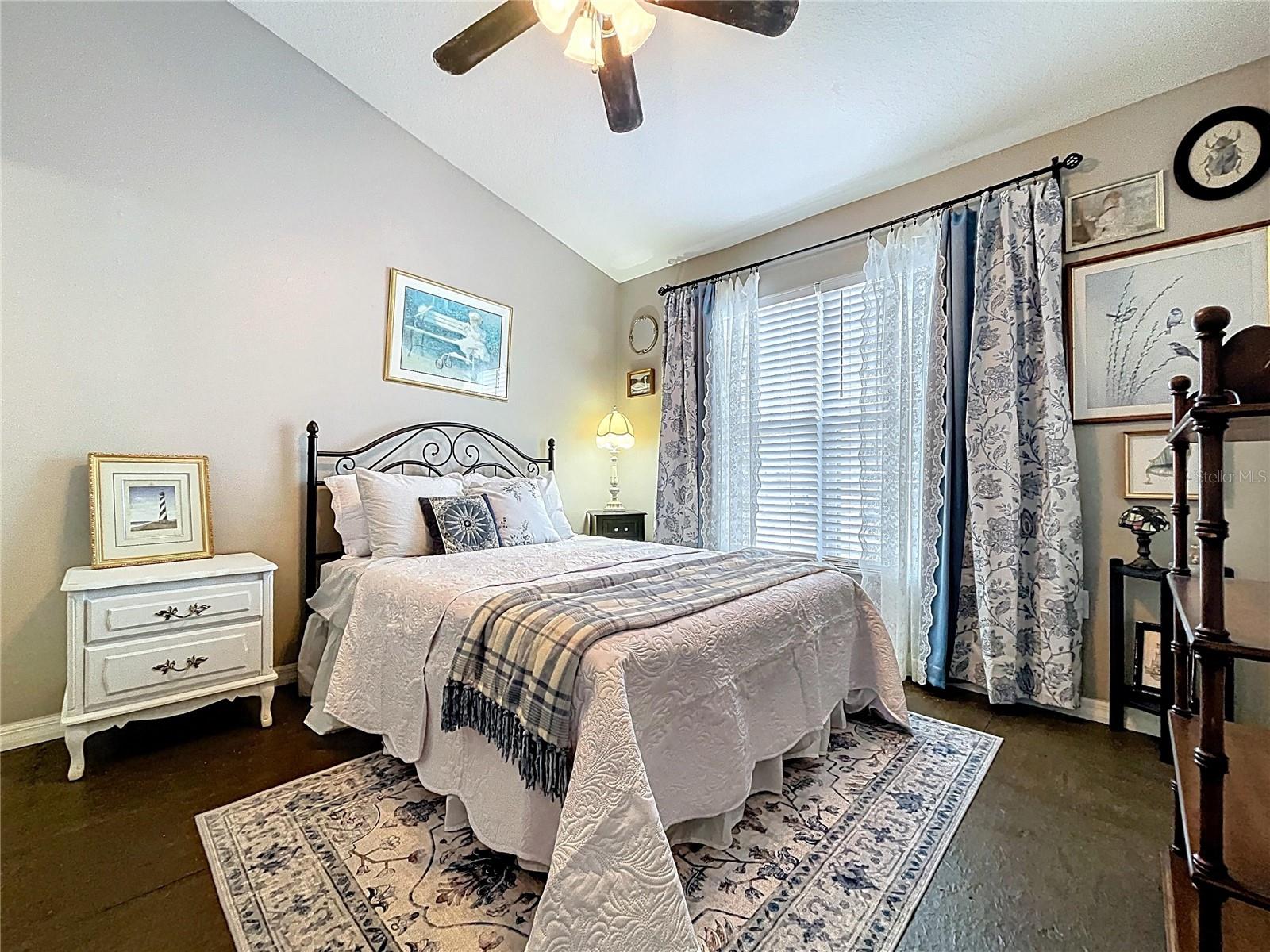 Image 16 of 31 For 12711 Sunland Court