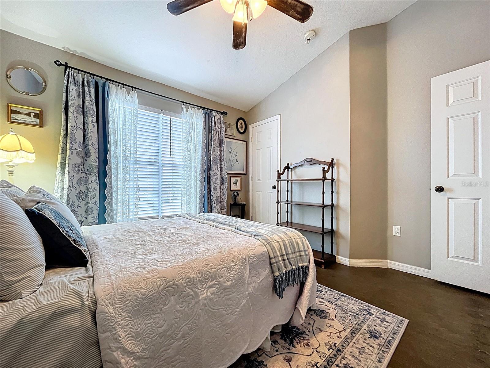 Image 17 of 31 For 12711 Sunland Court