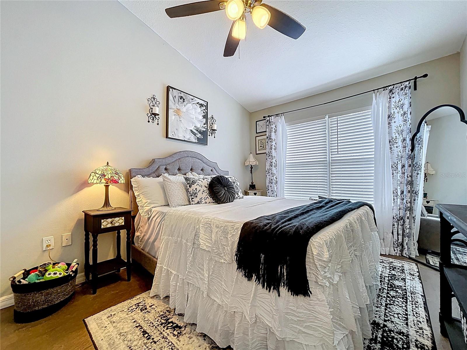 Image 21 of 31 For 12711 Sunland Court