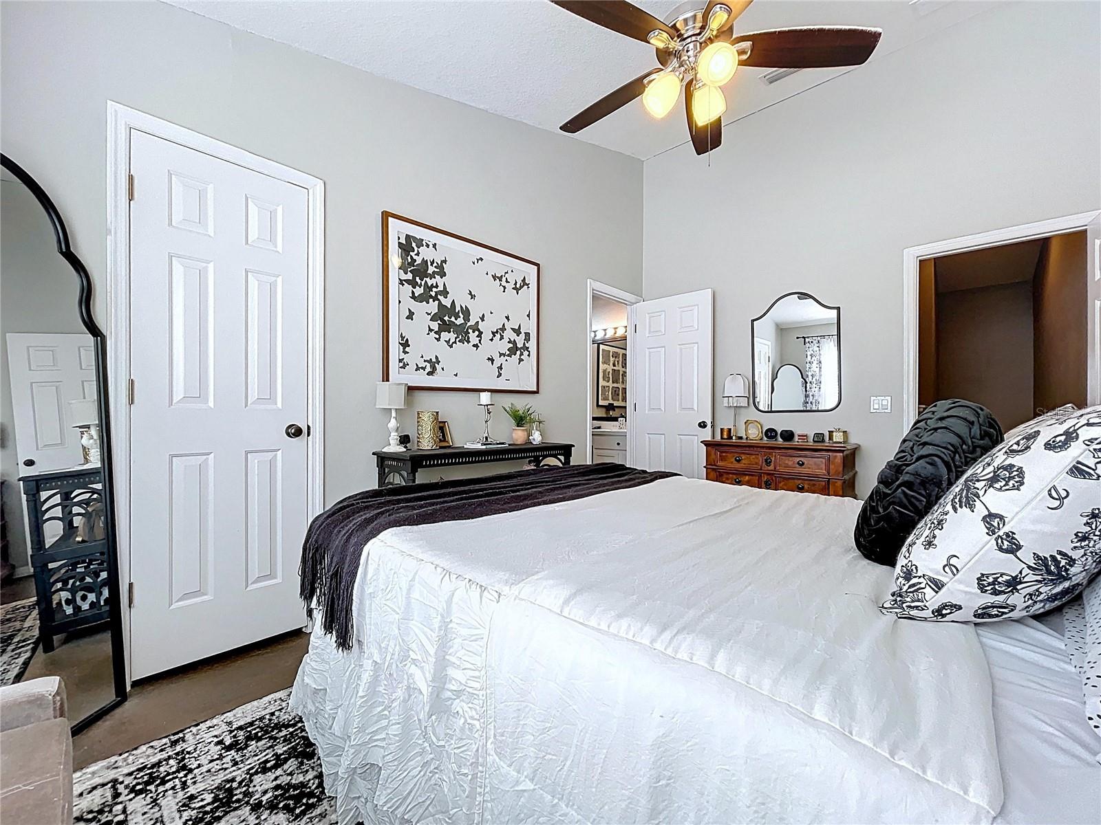 Image 22 of 31 For 12711 Sunland Court