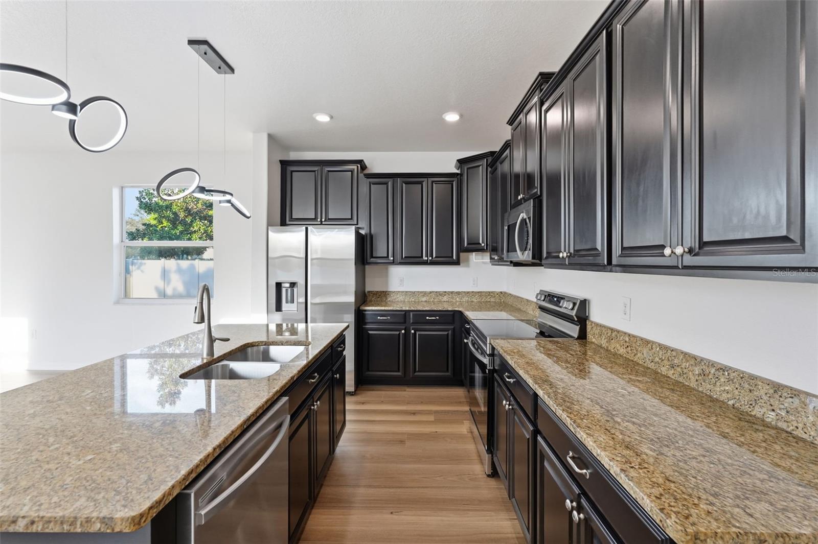 Image 11 of 63 For 13941 Lugano Court