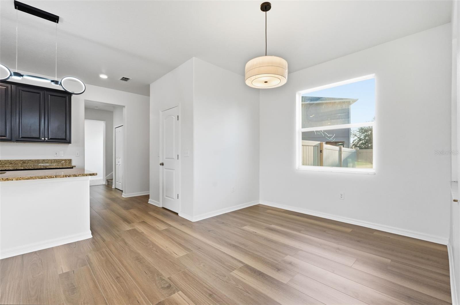 Image 18 of 63 For 13941 Lugano Court