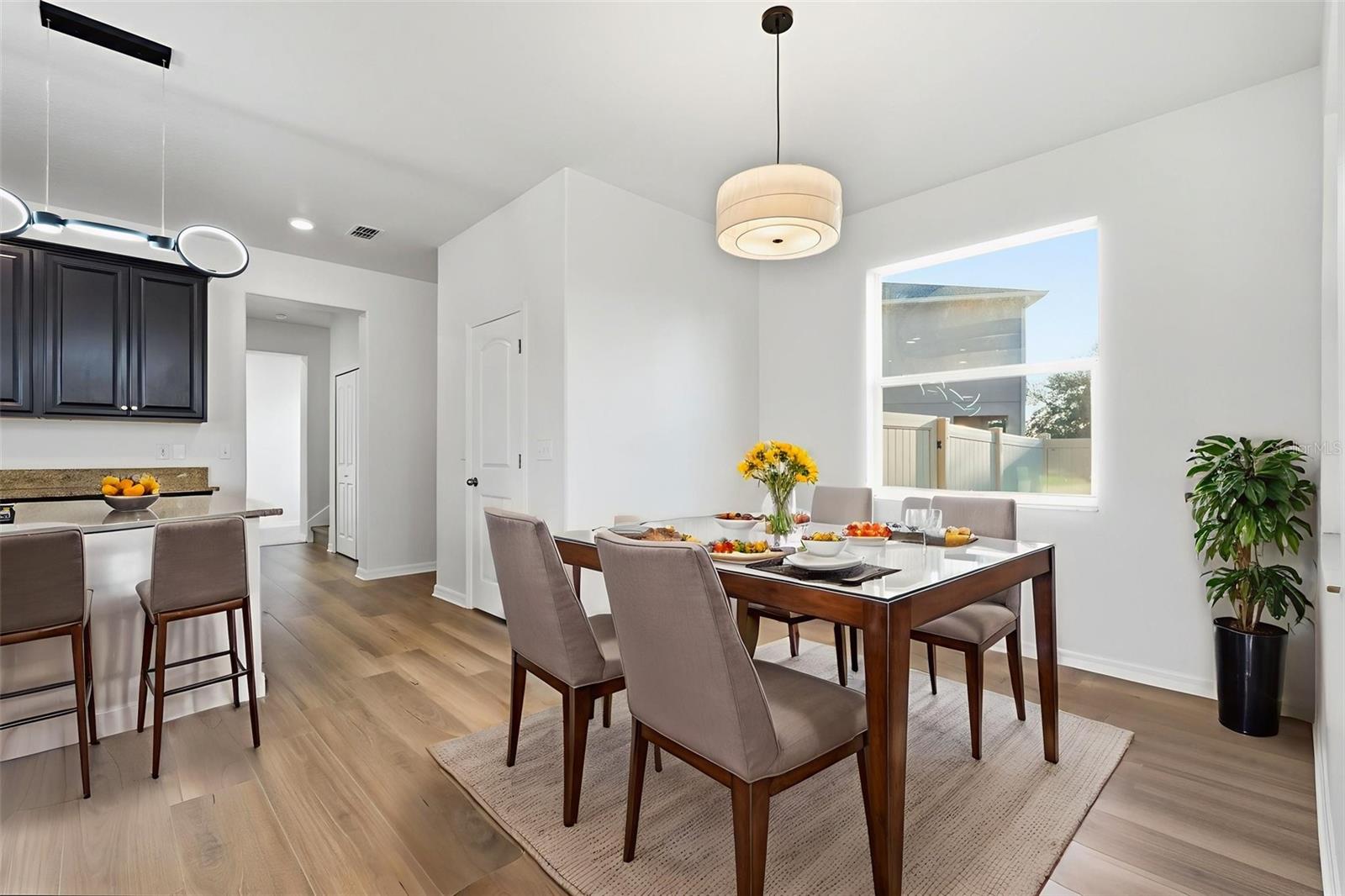 Image 19 of 63 For 13941 Lugano Court