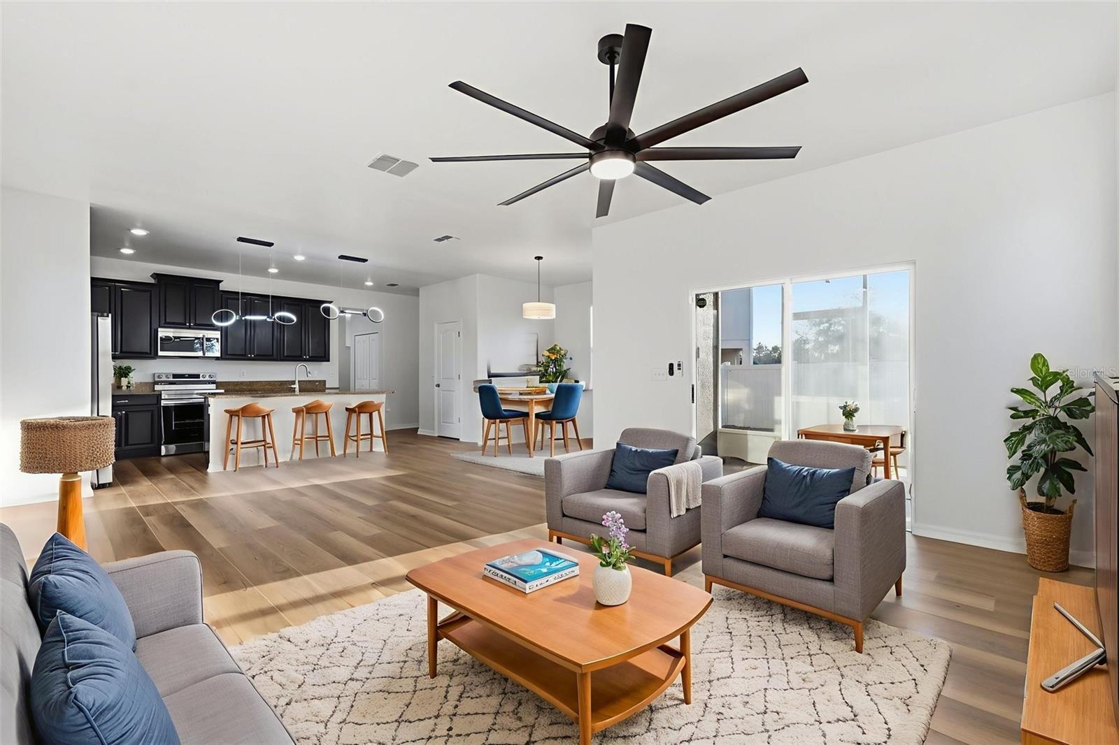 Image 20 of 63 For 13941 Lugano Court