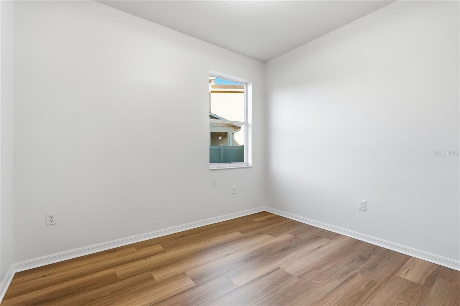 Image 30 of 63 For 13941 Lugano Court