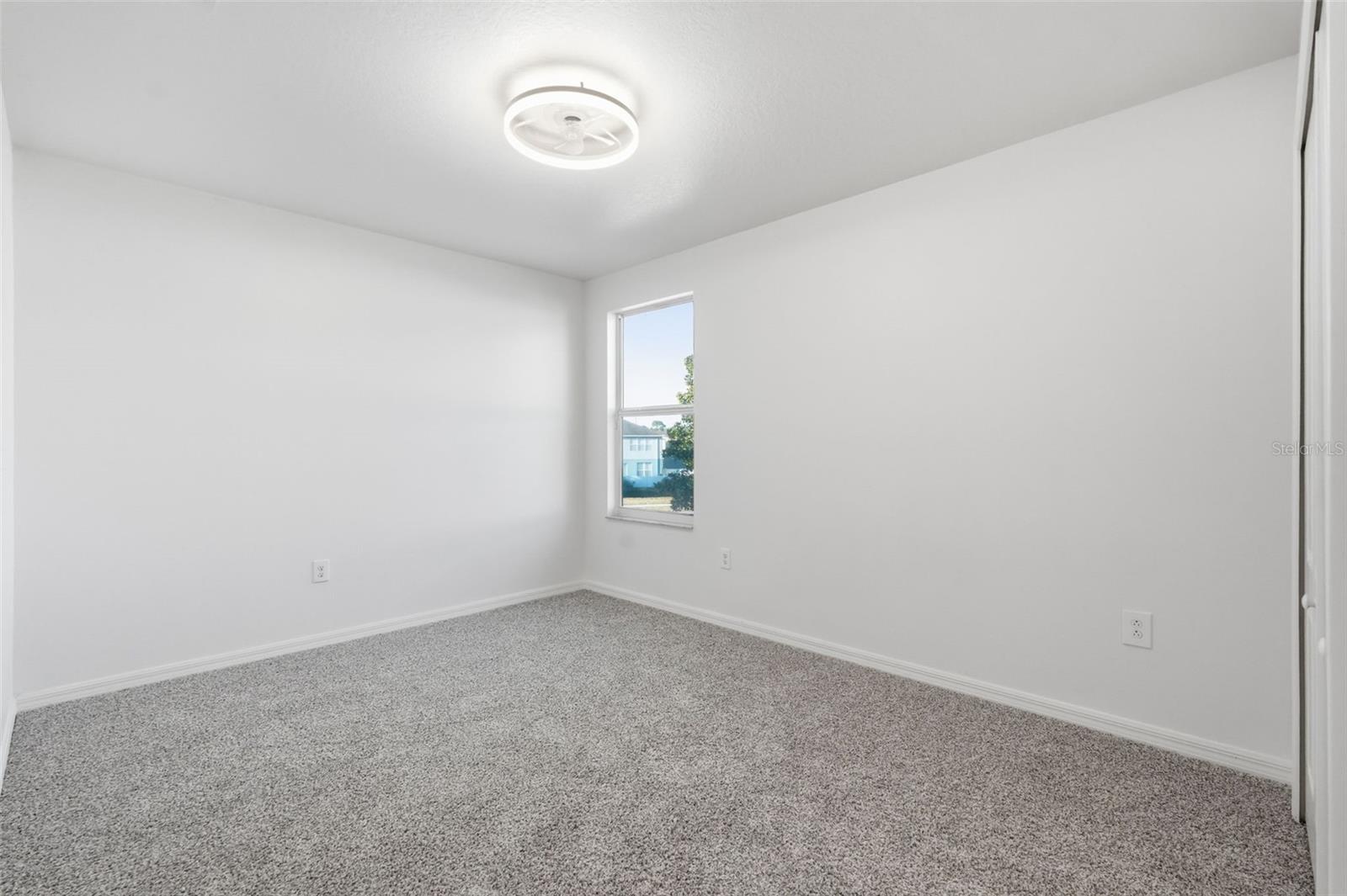 Image 39 of 63 For 13941 Lugano Court