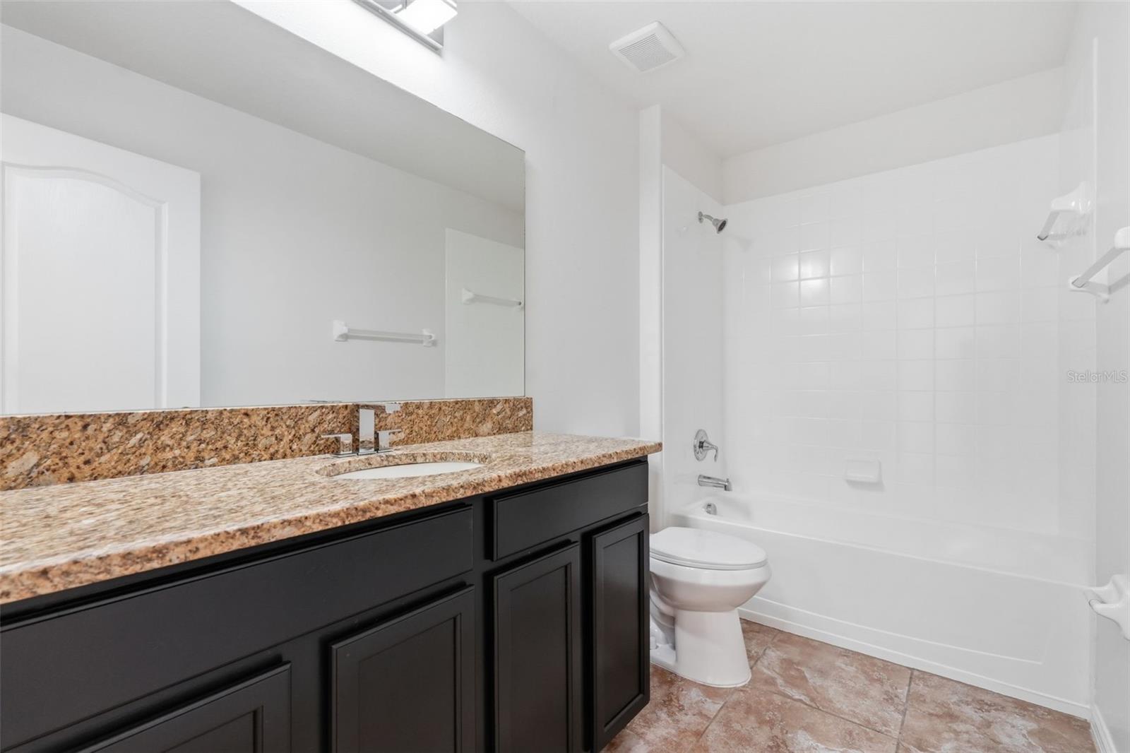 Image 43 of 63 For 13941 Lugano Court