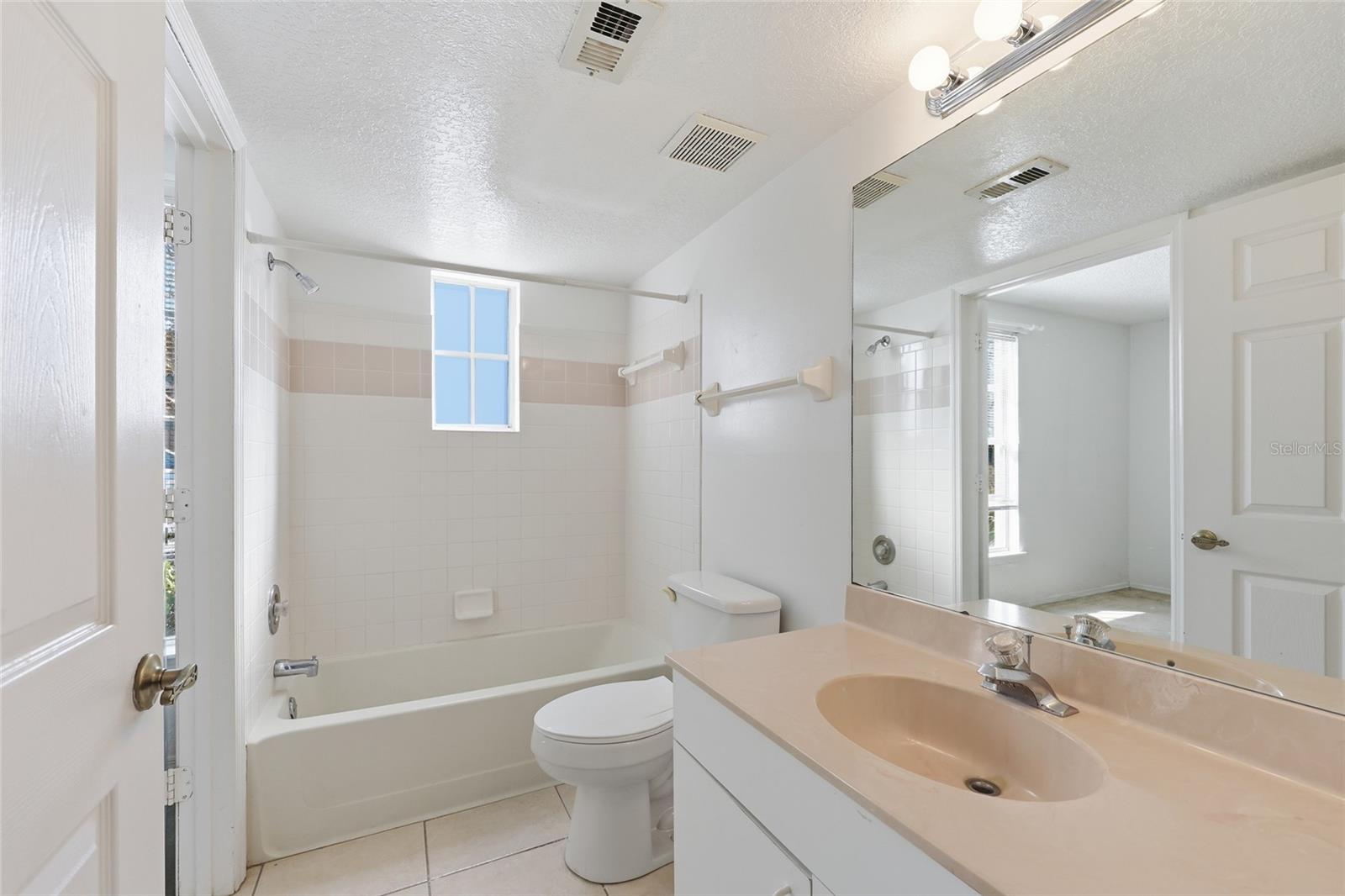 Image 17 of 34 For 3176 Tamarind Circle 19