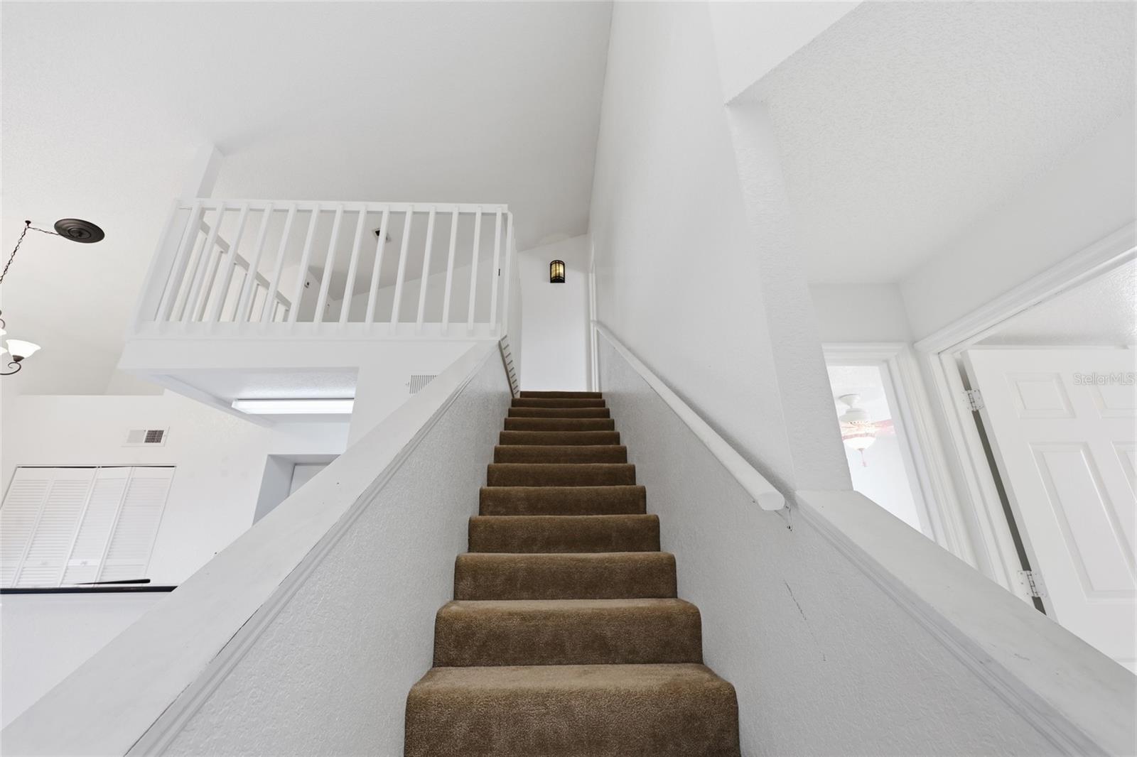 Image 18 of 34 For 3176 Tamarind Circle 19