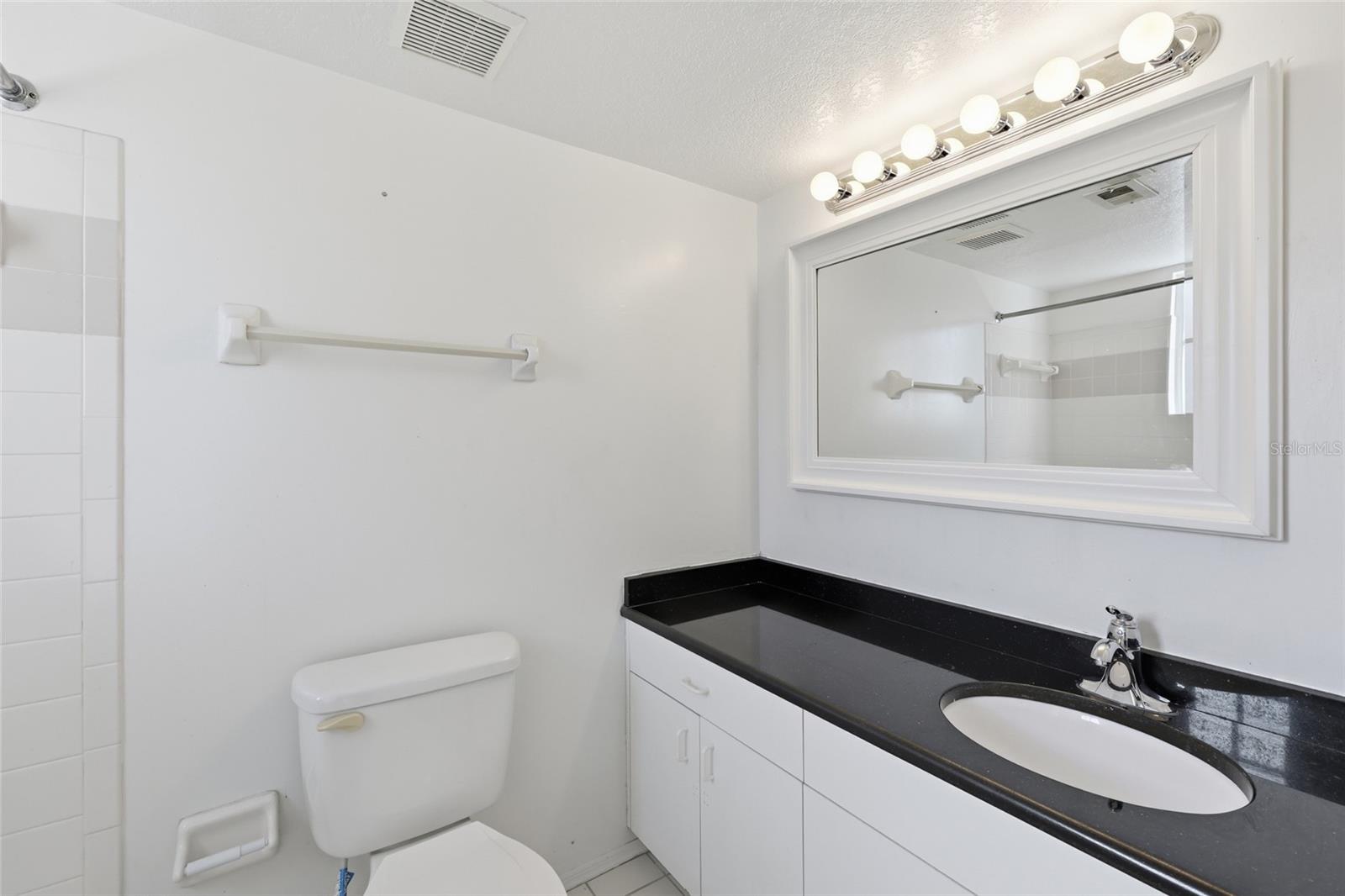 Image 24 of 34 For 3176 Tamarind Circle 19