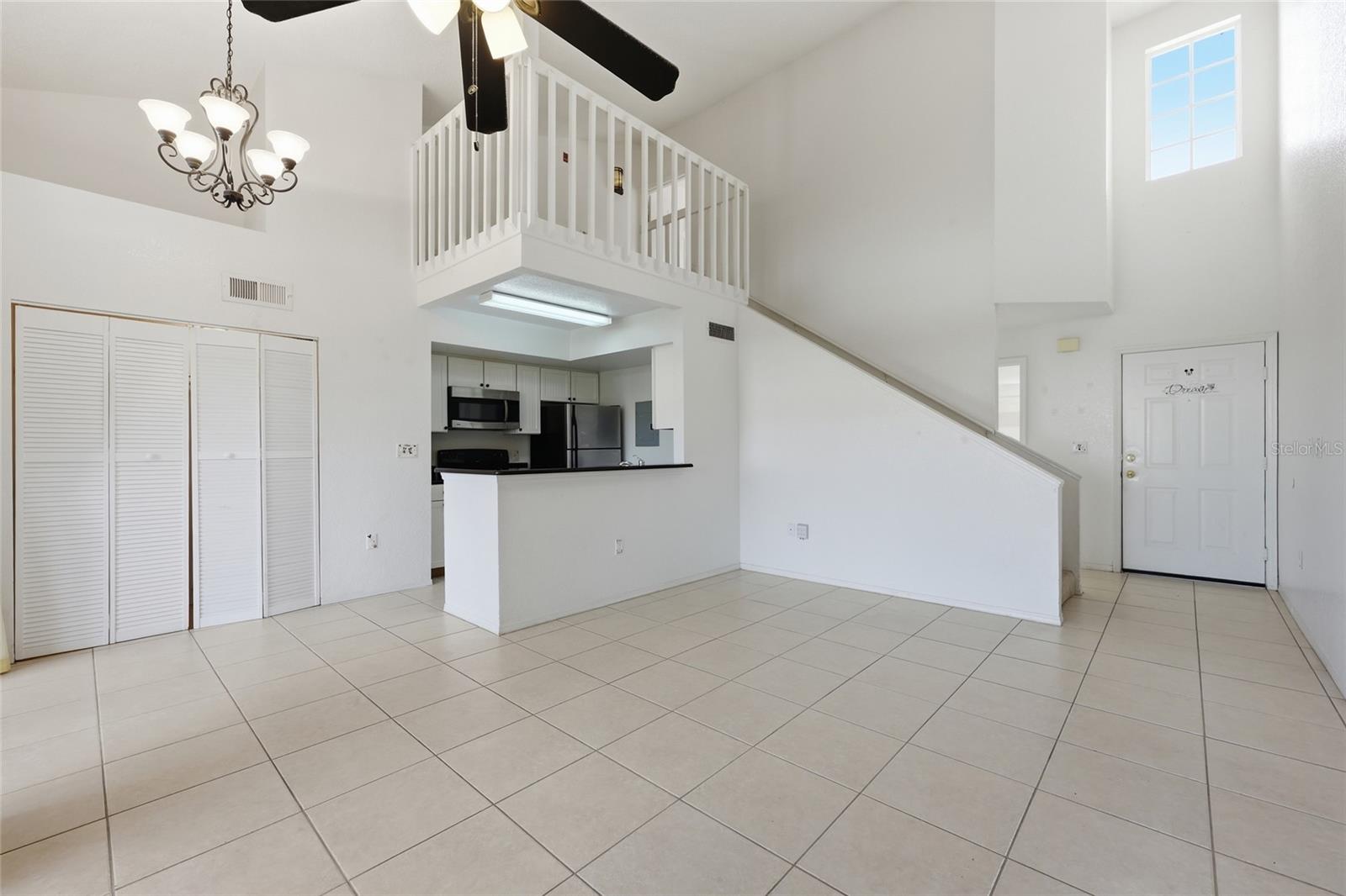 Image 5 of 34 For 3176 Tamarind Circle 19