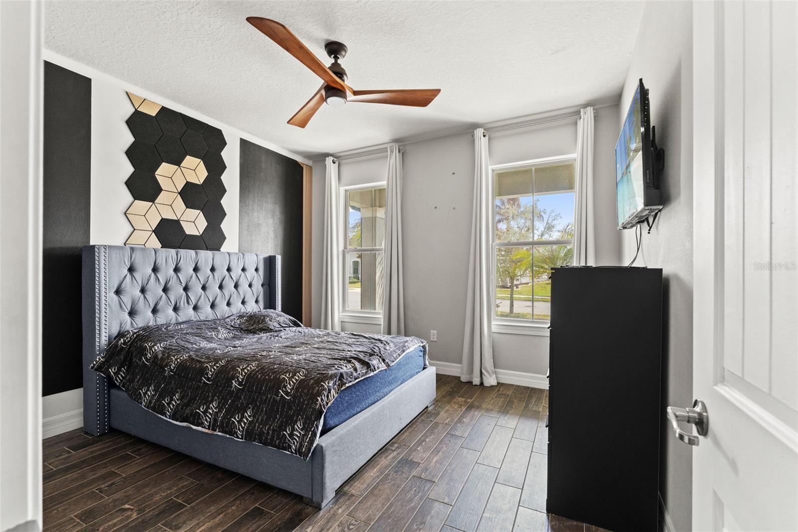 Image 35 of 68 For 8184 Olive Brook Drive