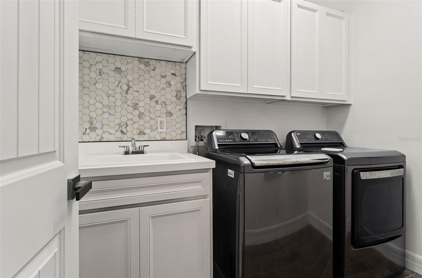 Image 43 of 68 For 8184 Olive Brook Drive