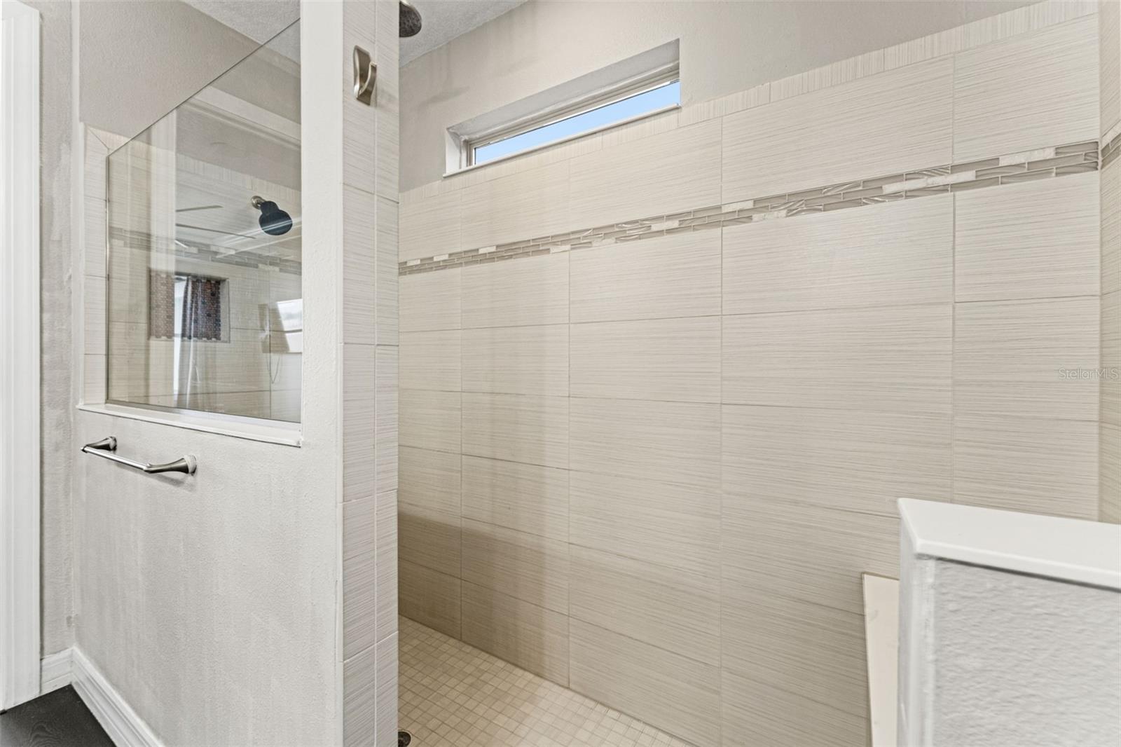 Image 51 of 68 For 8184 Olive Brook Drive