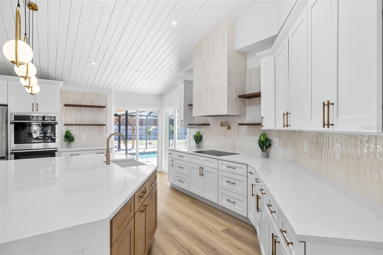 Image 15 of 78 For 512 Crystal Grove Boulevard