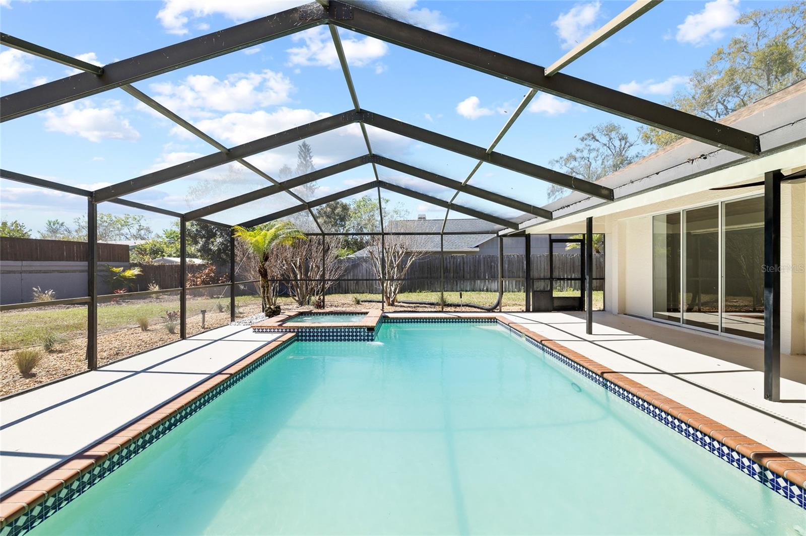 Image 55 of 78 For 512 Crystal Grove Boulevard