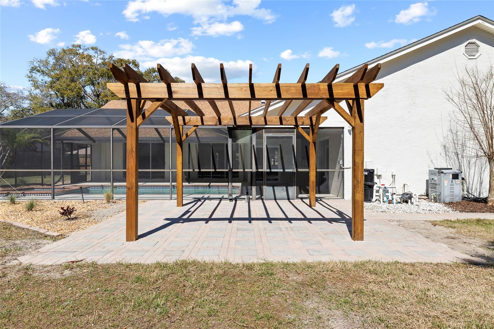 Image 66 of 78 For 512 Crystal Grove Boulevard