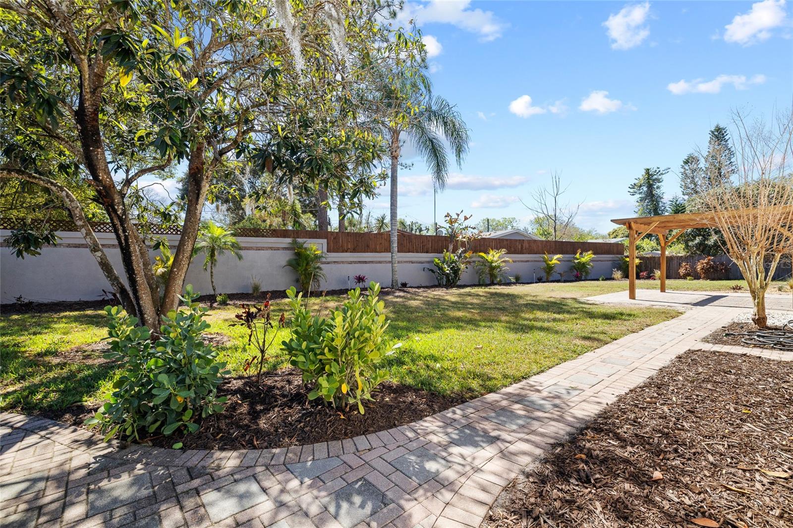 Image 72 of 78 For 512 Crystal Grove Boulevard