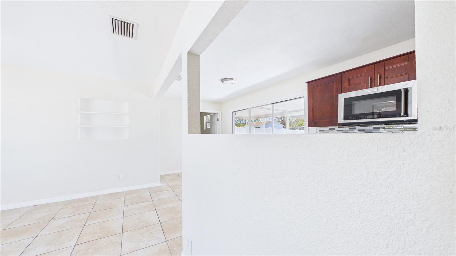 Image 13 of 48 For 4418 Fairview Heights