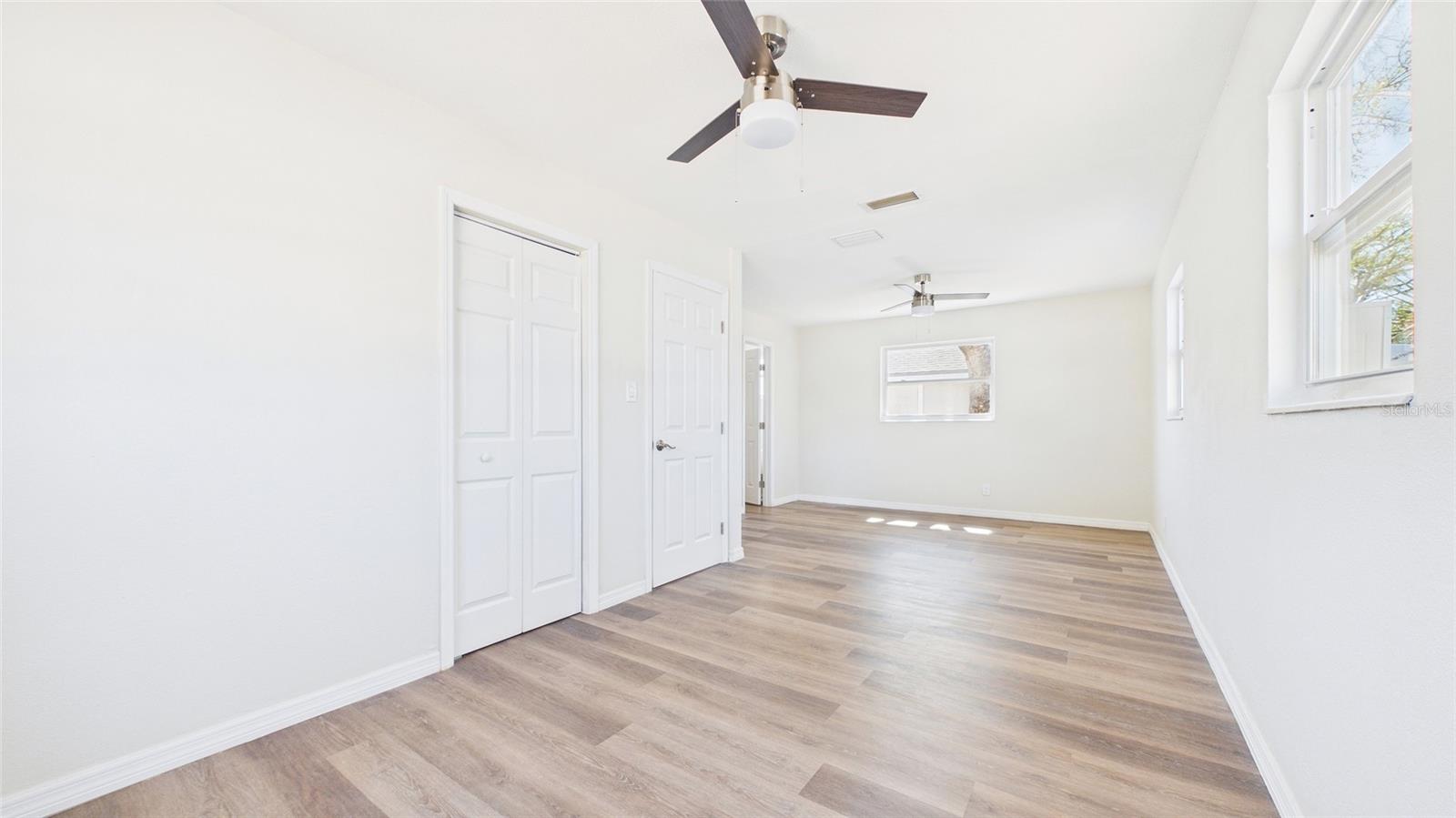 Image 20 of 48 For 4418 Fairview Heights