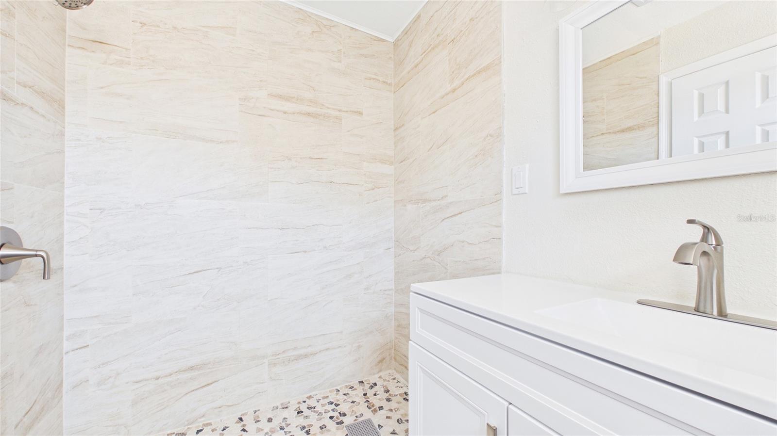 Image 24 of 48 For 4418 Fairview Heights