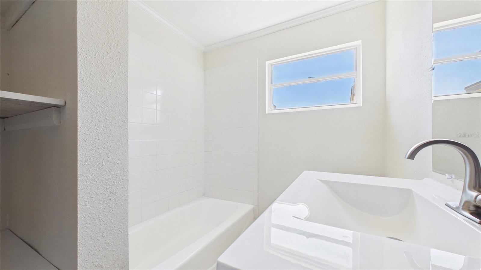 Image 29 of 48 For 4418 Fairview Heights