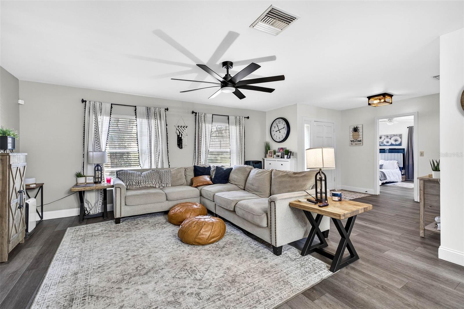 Image 11 of 38 For 12322 Rome Avenue