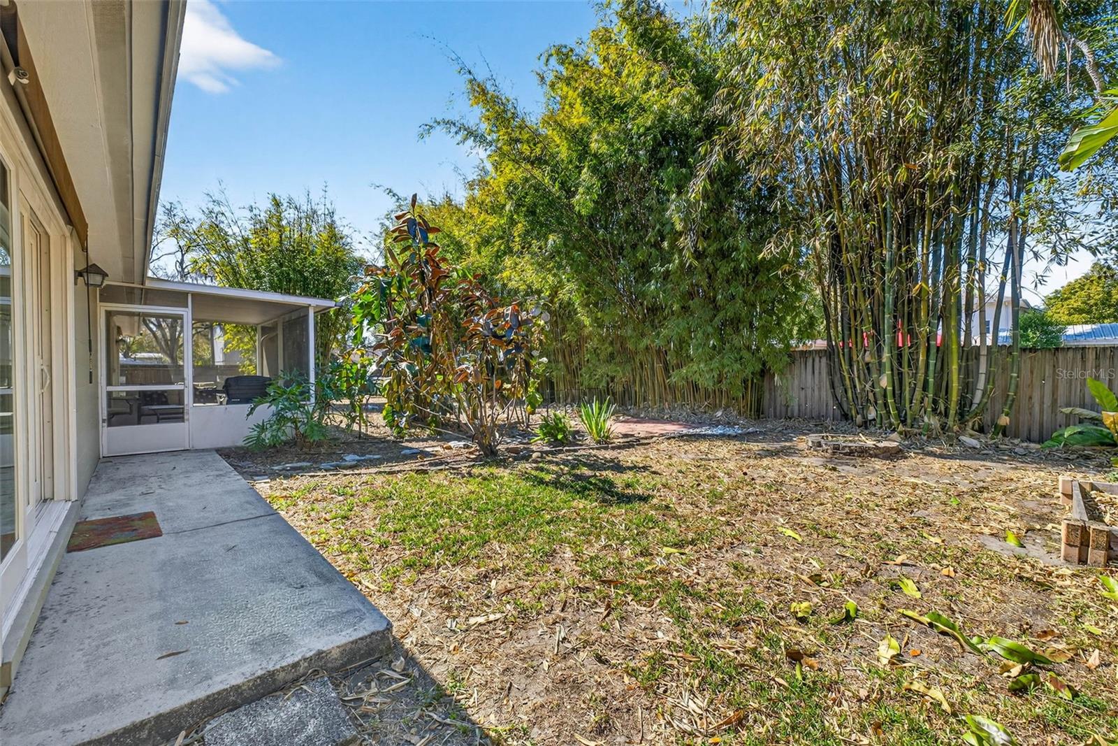 Image 33 of 38 For 12322 Rome Avenue