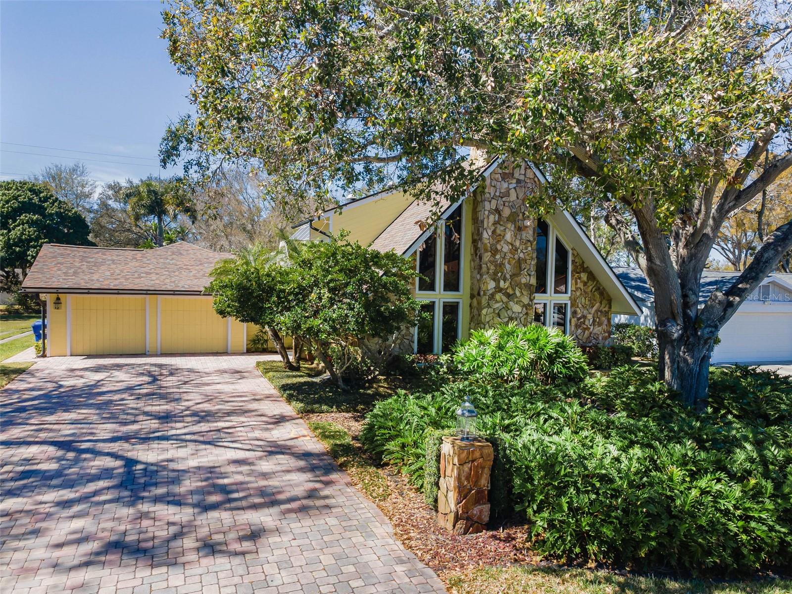 Details for 1944 Levine Lane, CLEARWATER, FL 33760