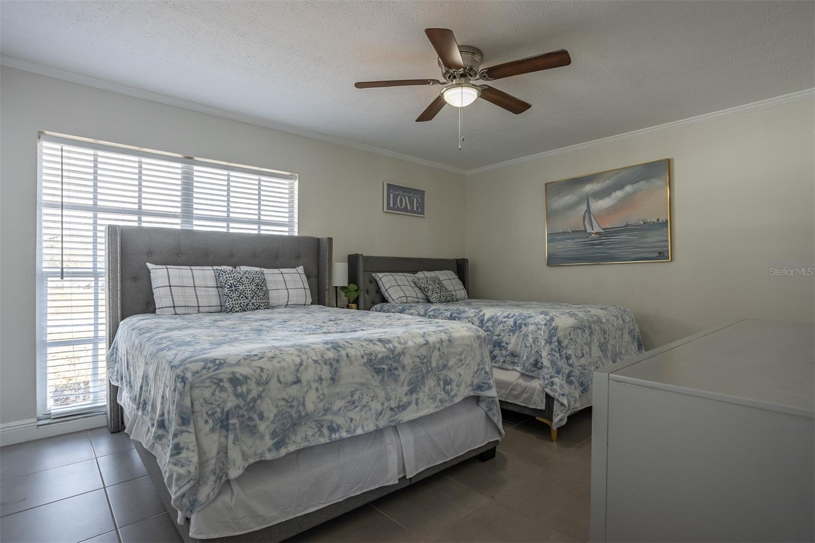 Image 17 of 38 For 806 Chadsworth Avenue