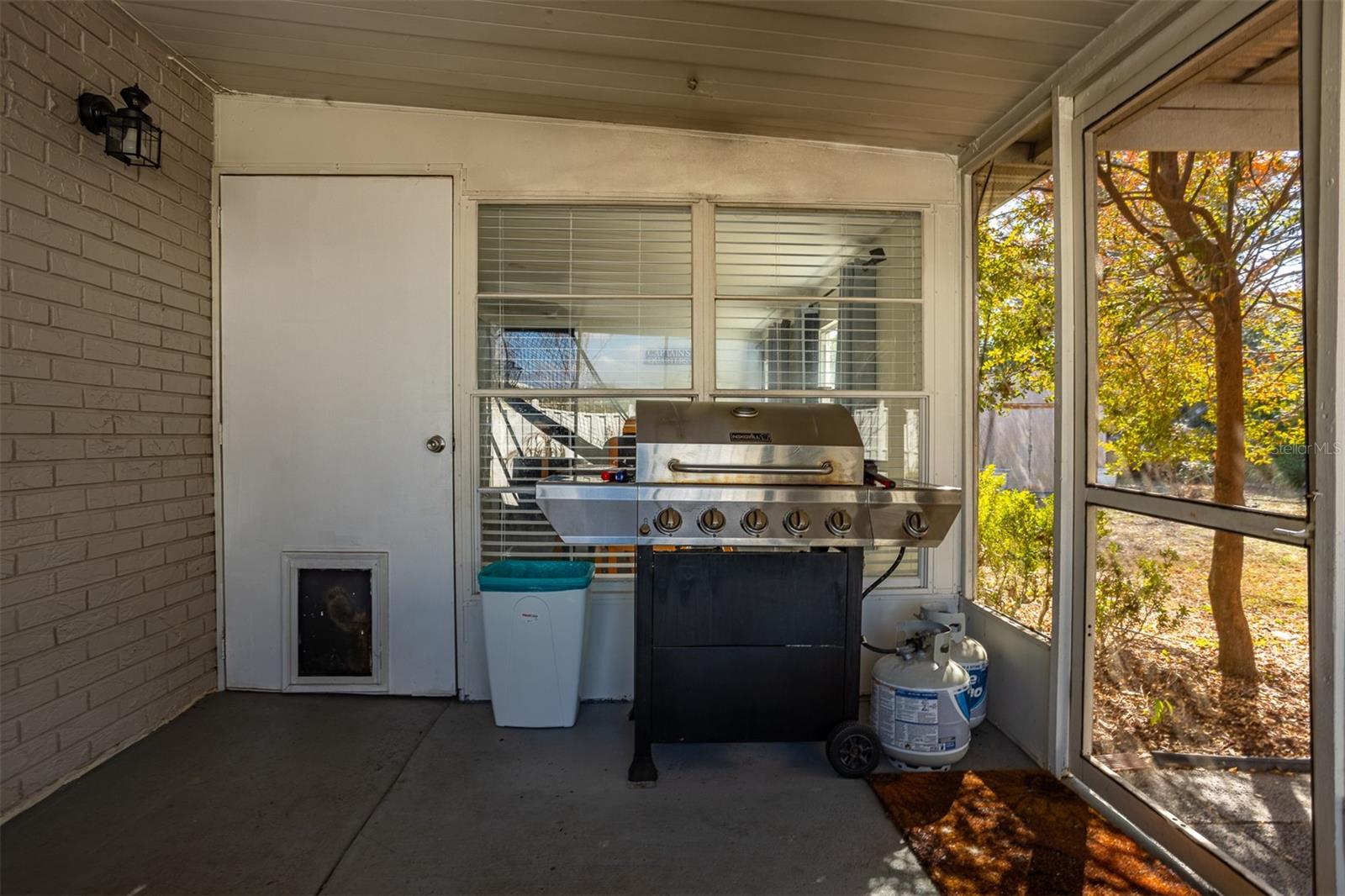 Image 31 of 38 For 806 Chadsworth Avenue