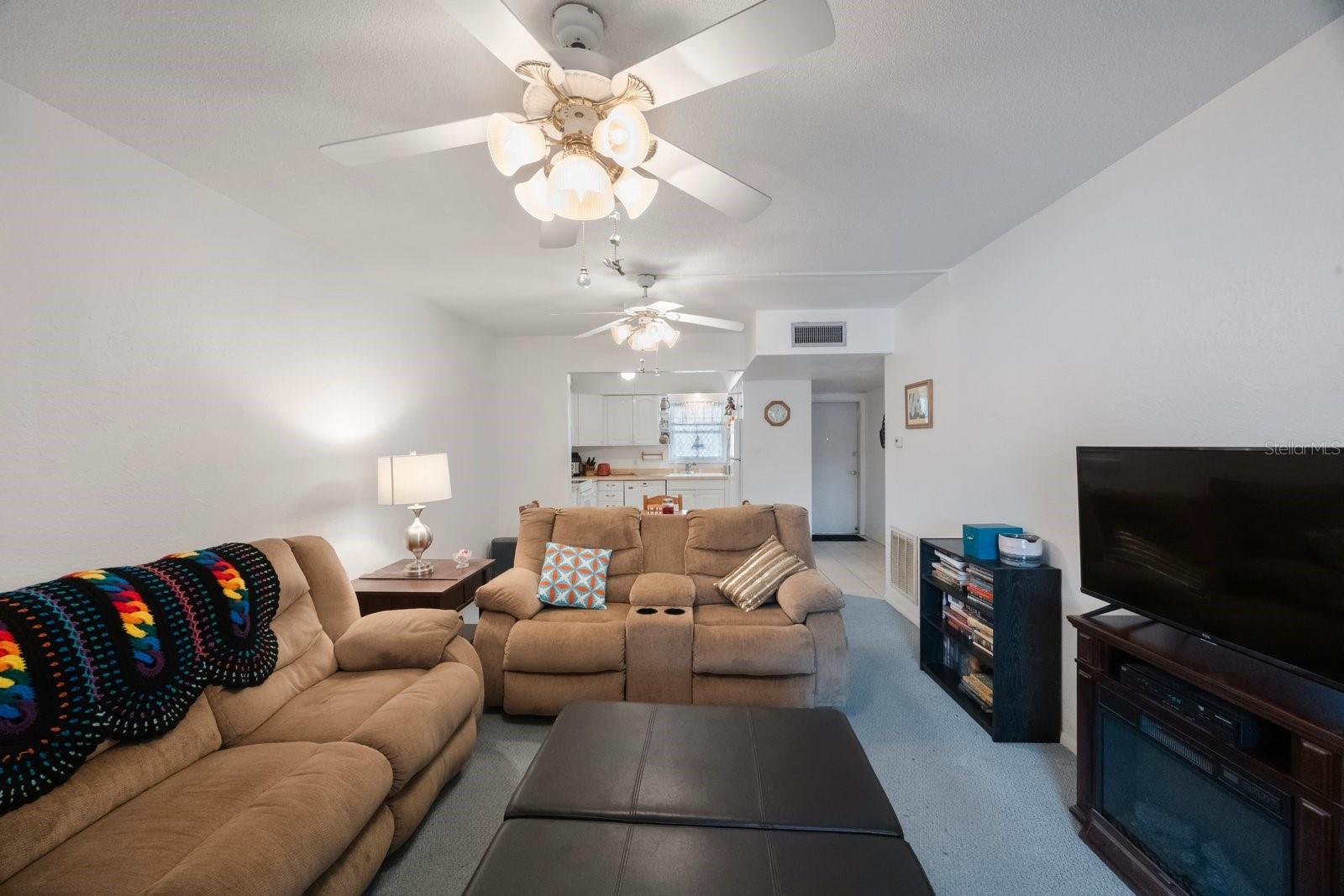 Image 11 of 29 For 9945 47th Ave N 203