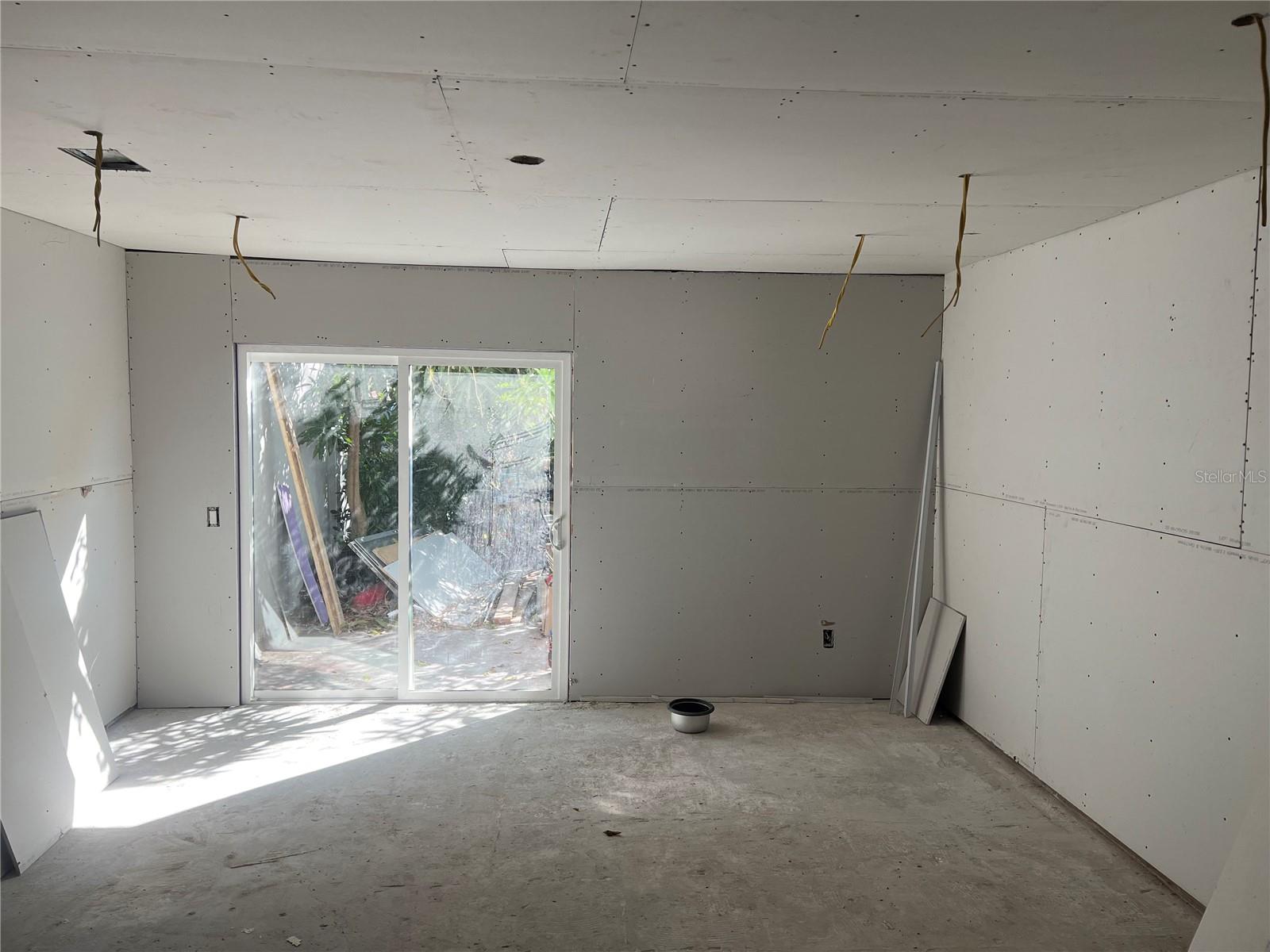 Listing photo id 0 for 6138 Oak Cluster Circle