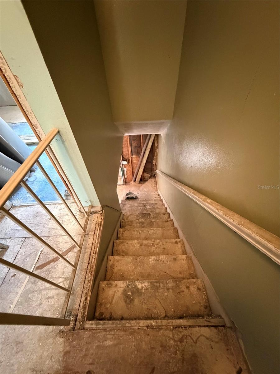 Listing photo id 4 for 6138 Oak Cluster Circle