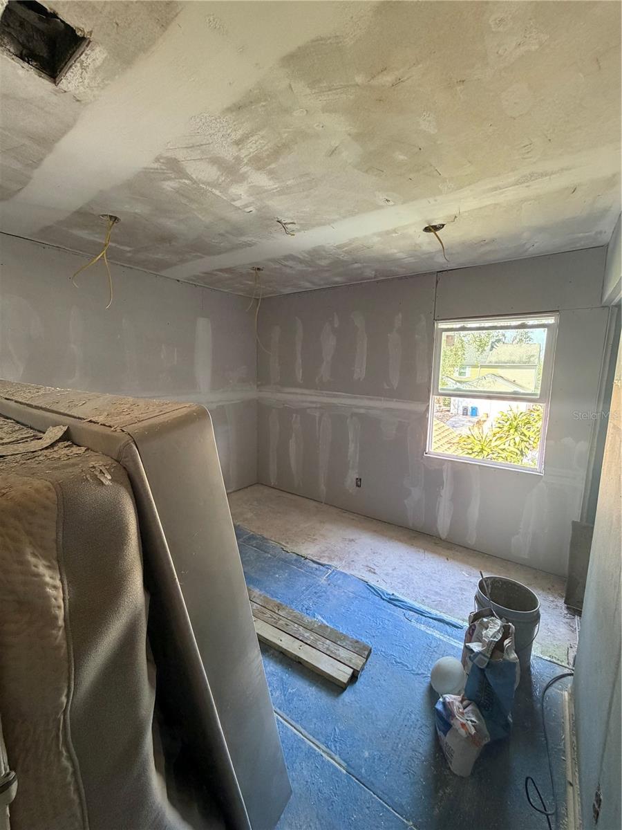 Listing photo id 6 for 6138 Oak Cluster Circle