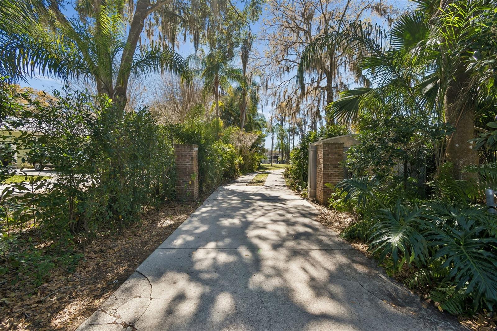 Image 4 of 41 For 16515 Lake Church Drive