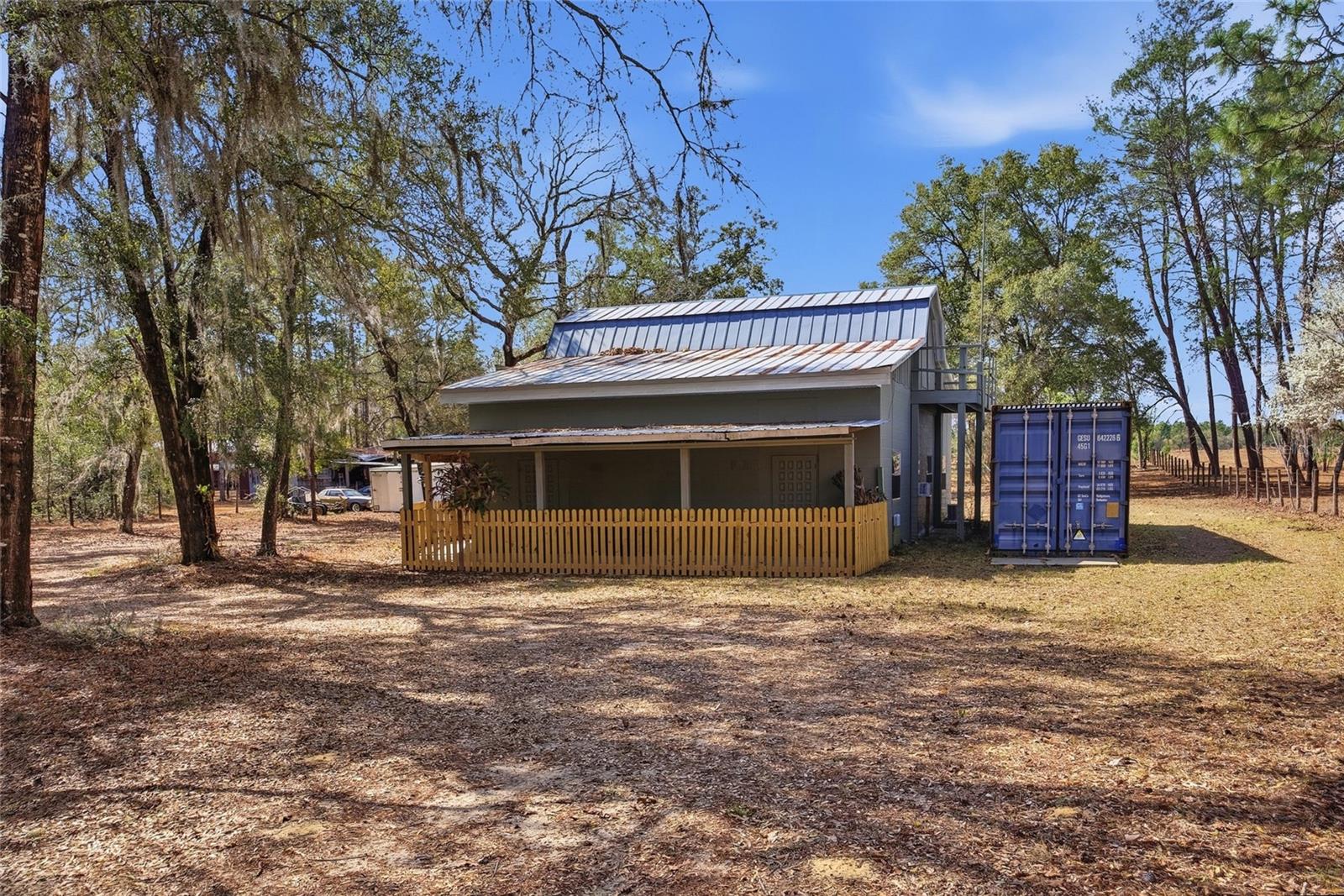 Image 27 of 37 For 11968 Oakview Avenue