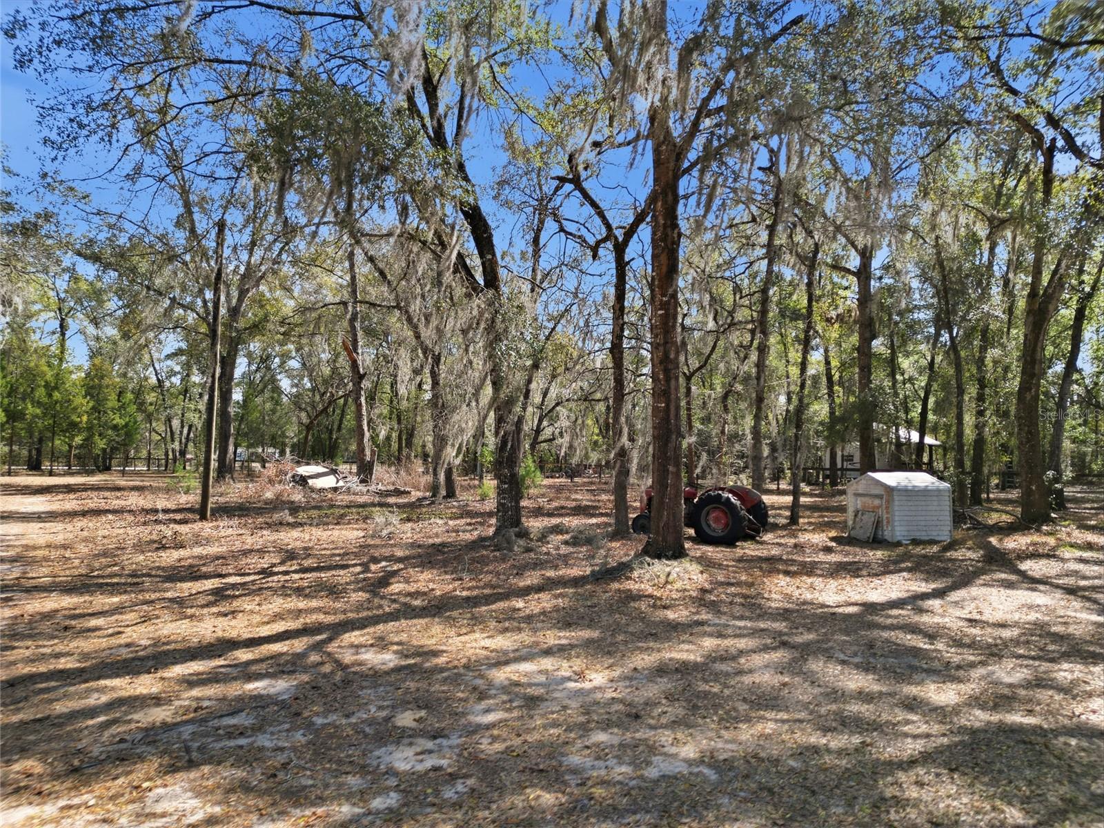 Image 29 of 37 For 11968 Oakview Avenue