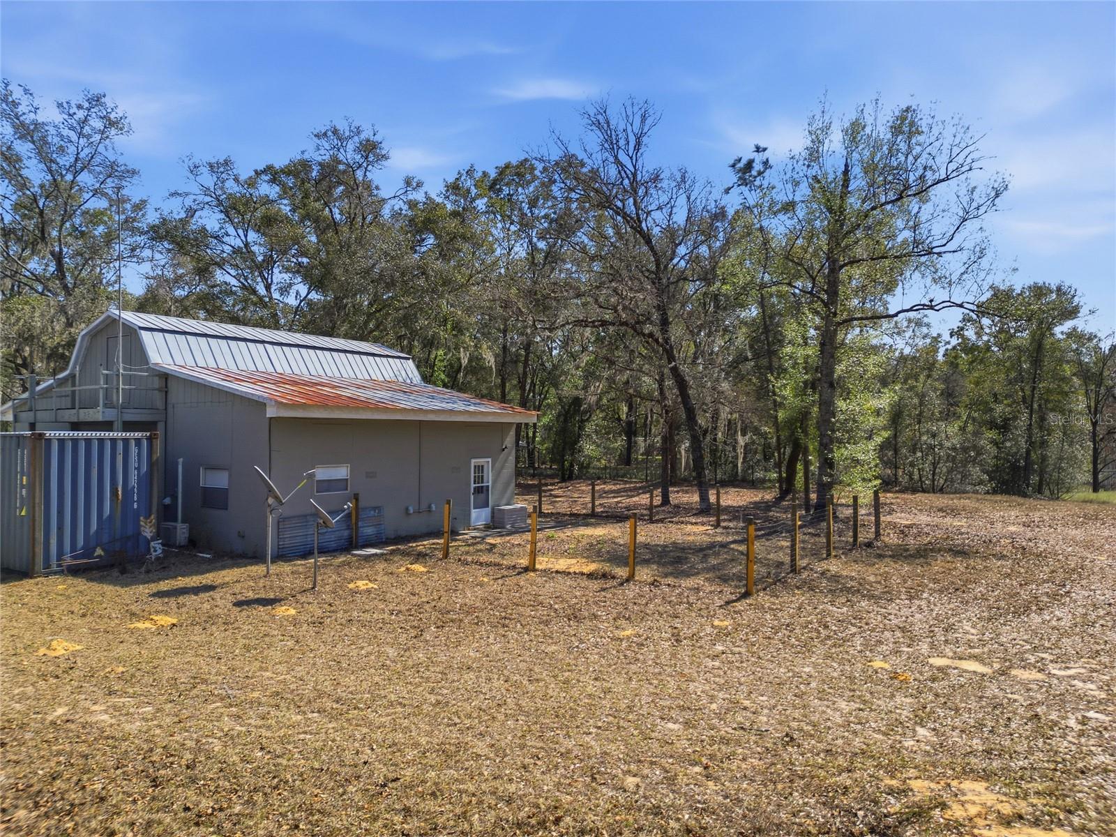 Image 31 of 37 For 11968 Oakview Avenue