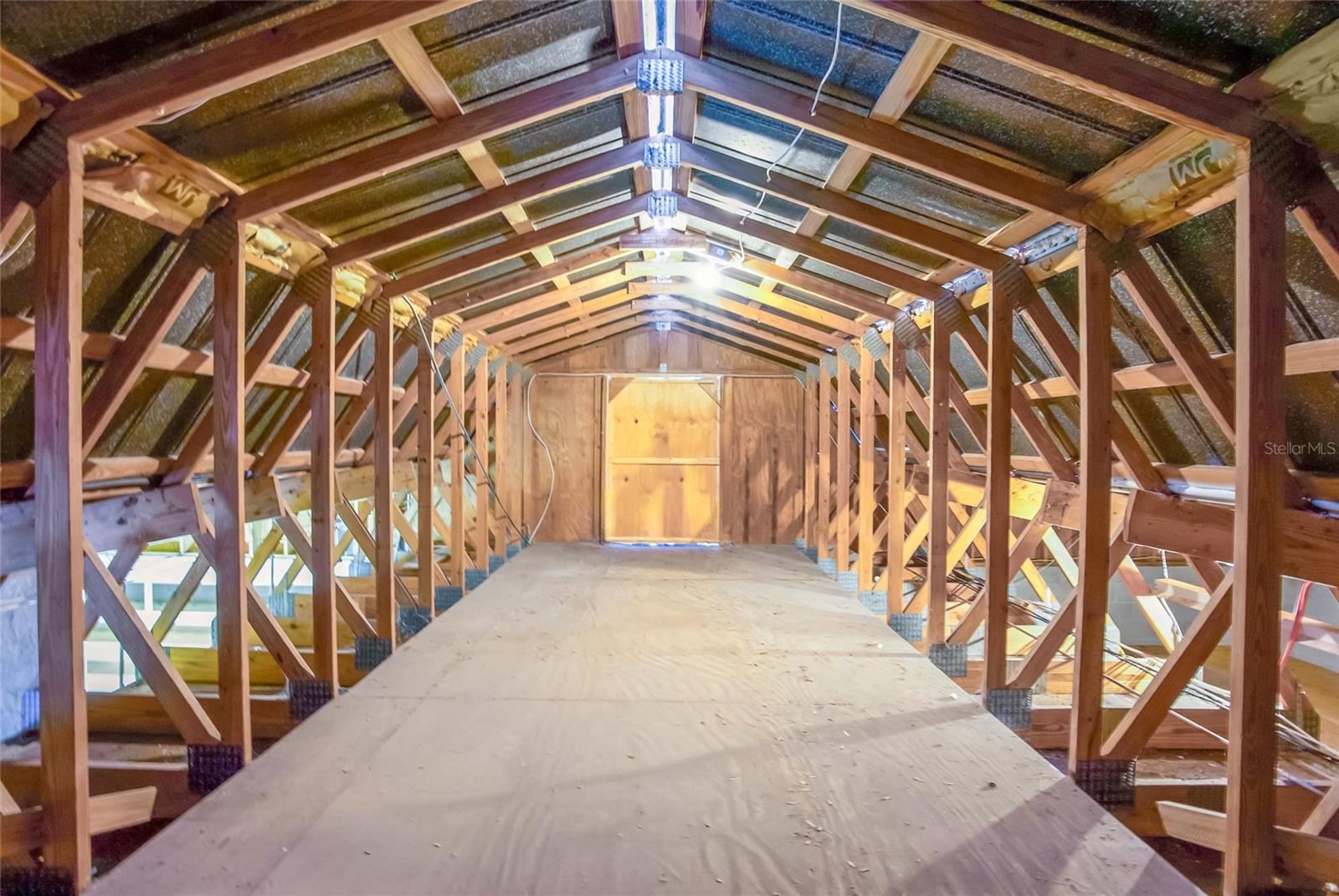 Image 32 of 37 For 11968 Oakview Avenue