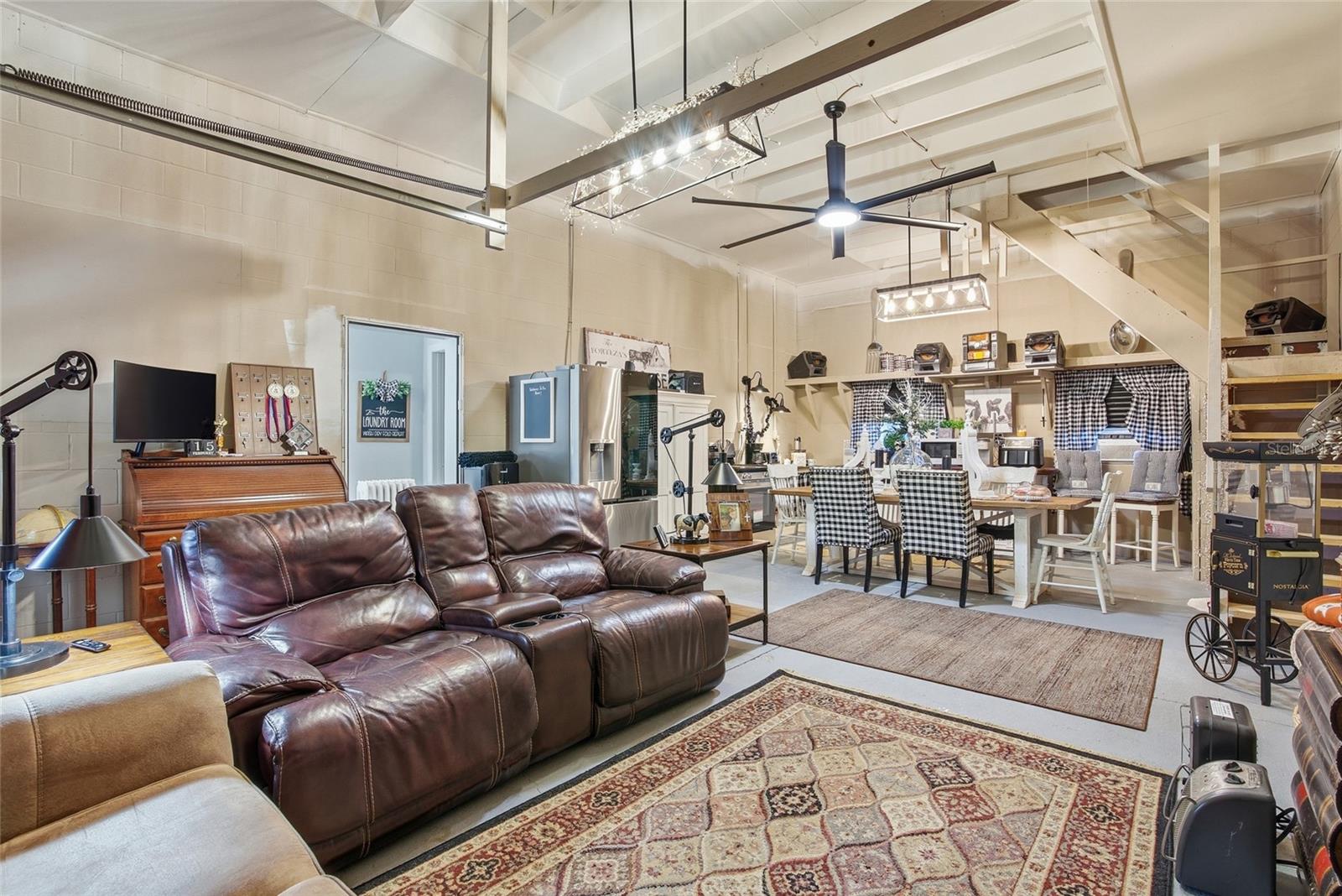 Image 9 of 37 For 11968 Oakview Avenue