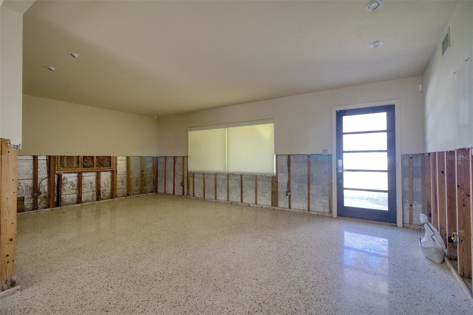 Listing photo id 22 for 5 Shore Drive